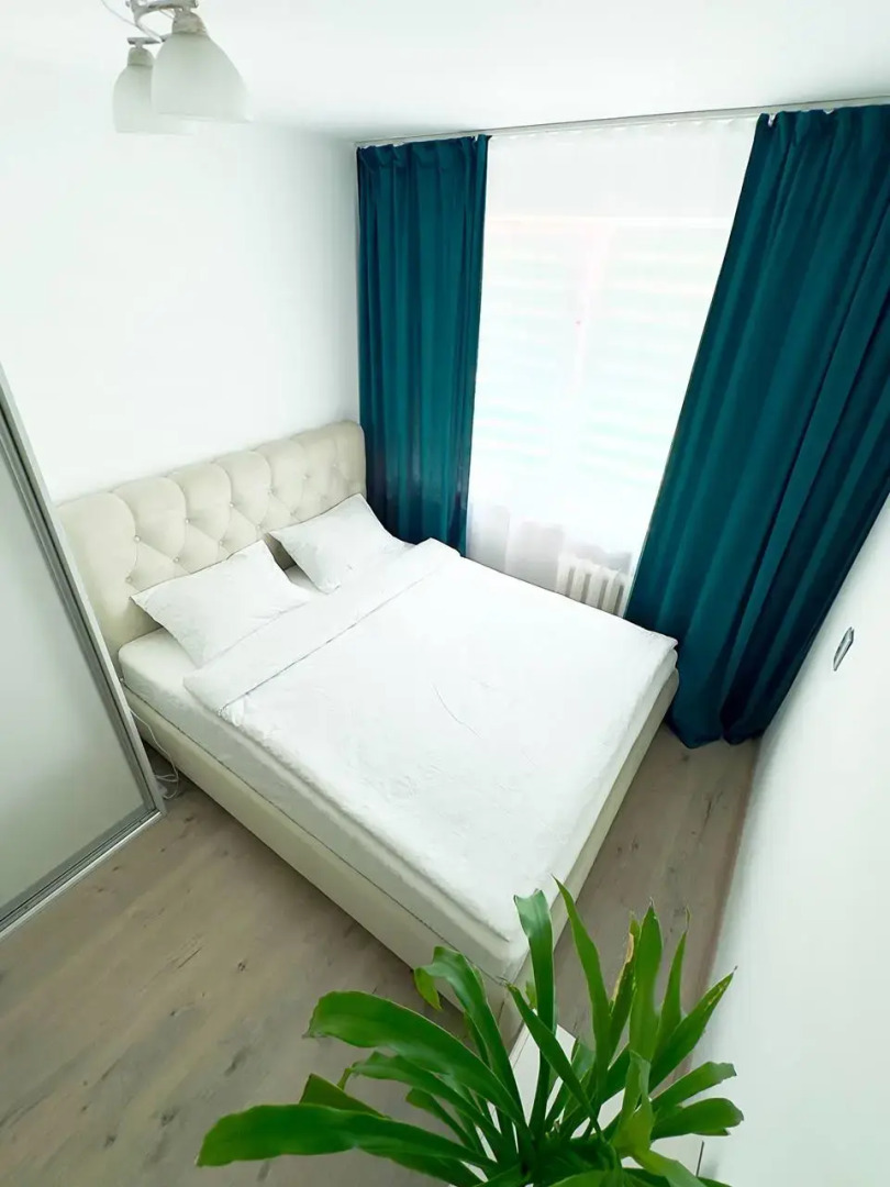 Апартаменты 2 комнаты в центре по улице Короля