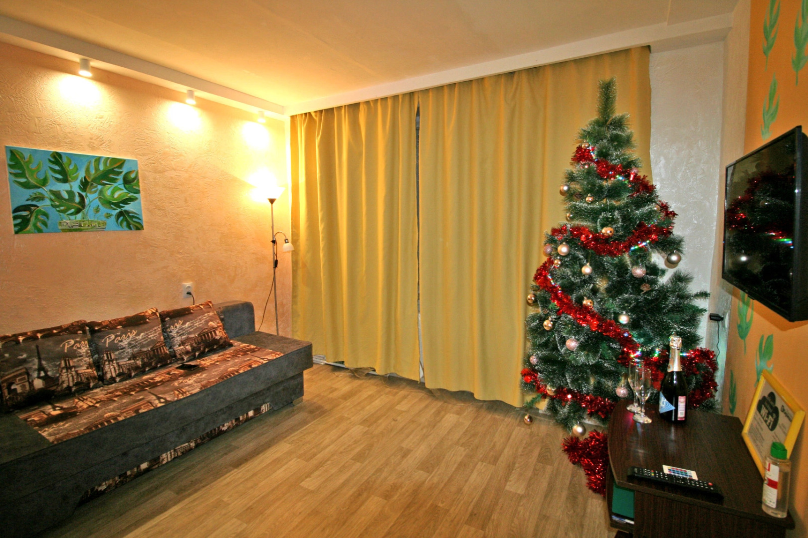 Квартира Оранжевая на Мира Кириши