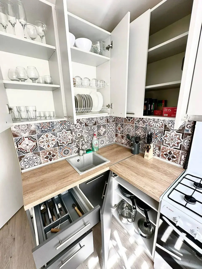 Апартаменты 2 комнаты в центре по улице Короля