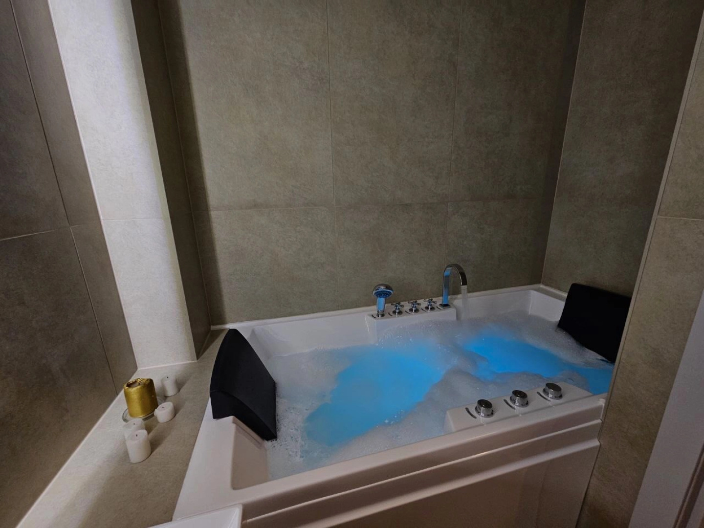 Квартира Апартаменты с Джакузи и видом на закат