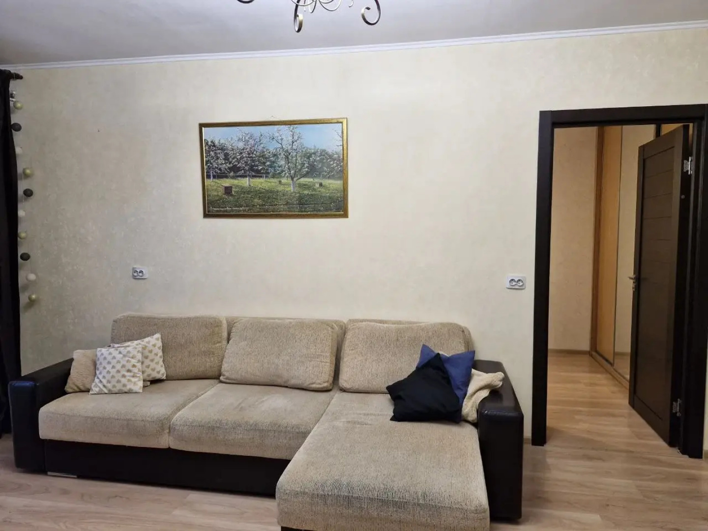 Апартаменты с балконом рядом с Комаровским рынком