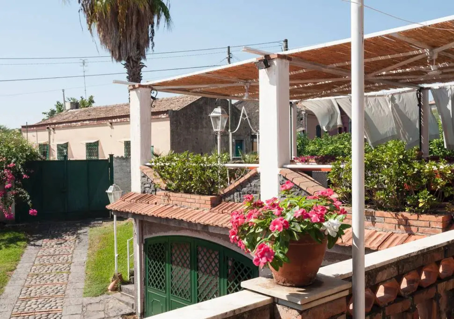 Отель B&B La Casa del Ficus