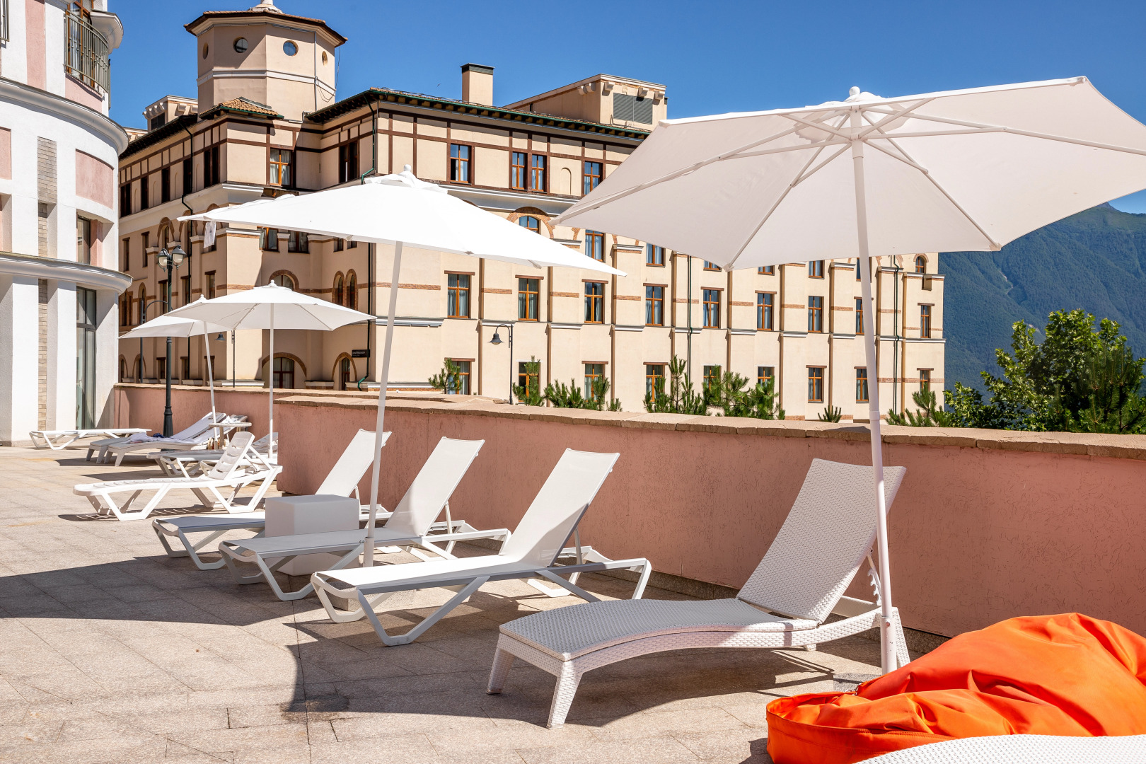 Отель Dolina 960