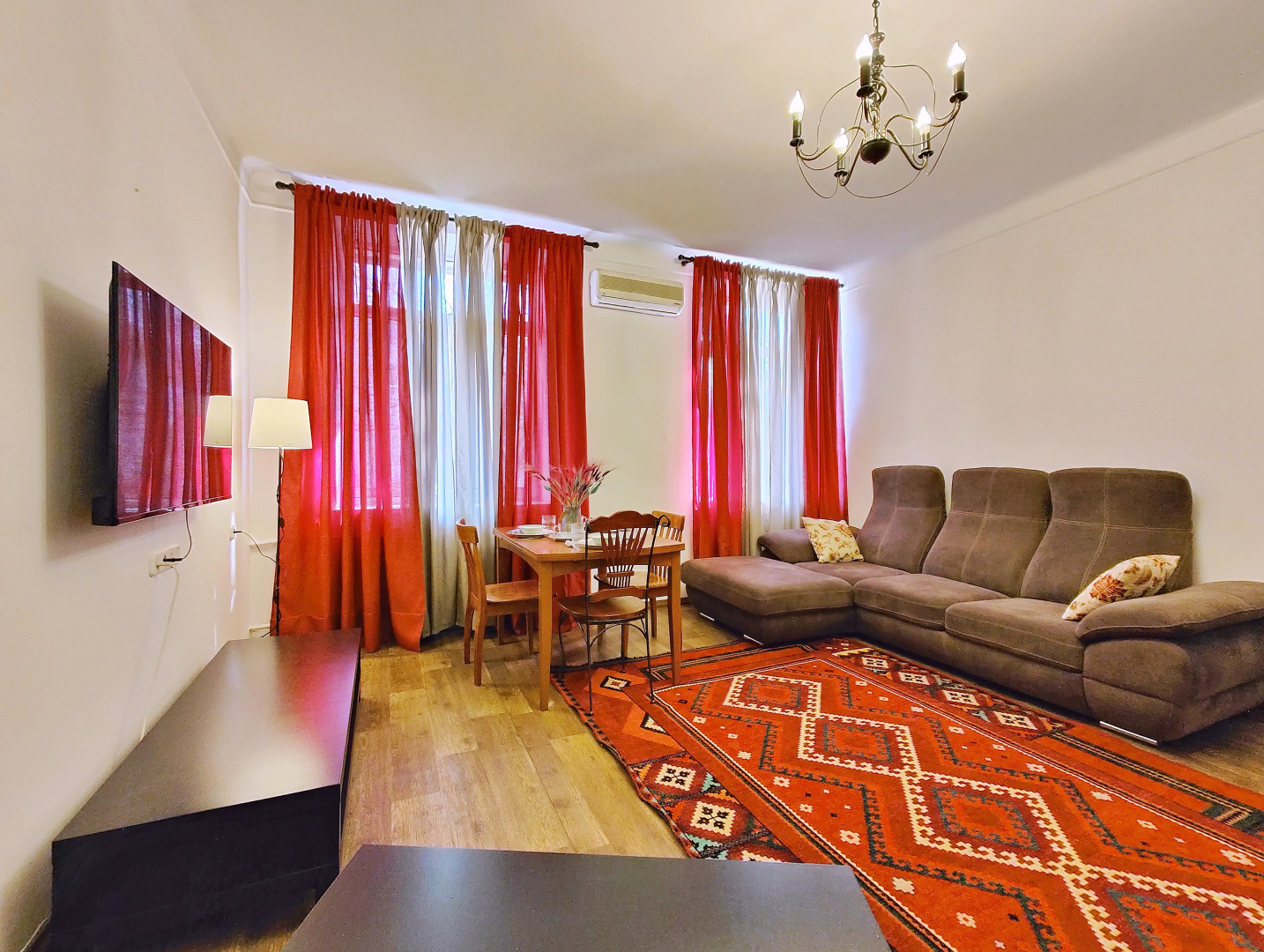 Квартира M.O.O.N Apartments  - Tole bi 45 Center