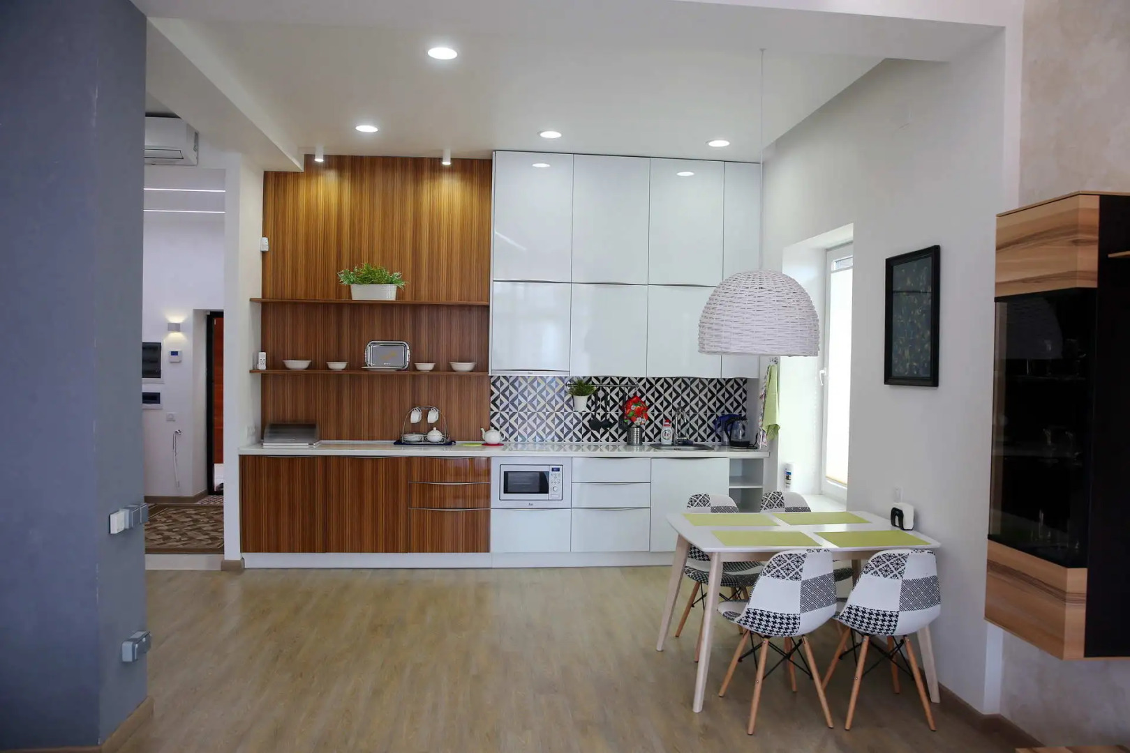 Жилые помещения Восток-Запад