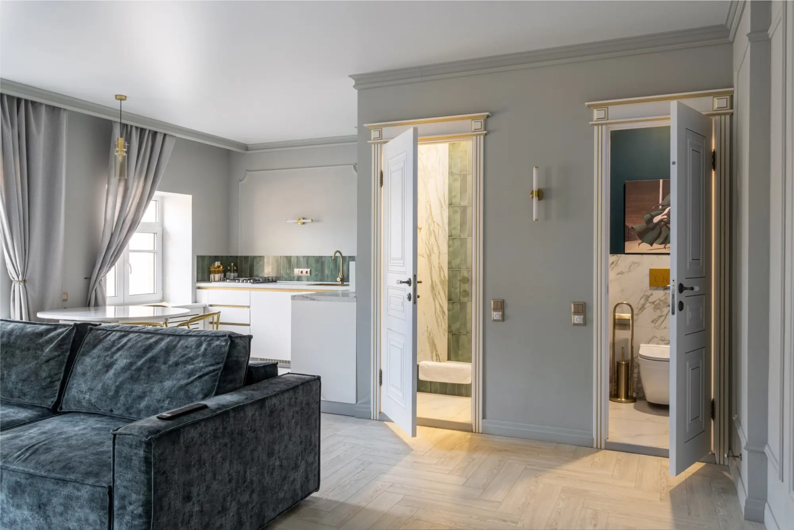 Апартаменты в Доме-Памятнике Дом имени Гоголя в Самом Центре Санкт-Петербурга