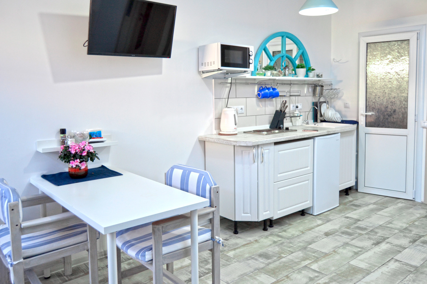 Квартира море-2