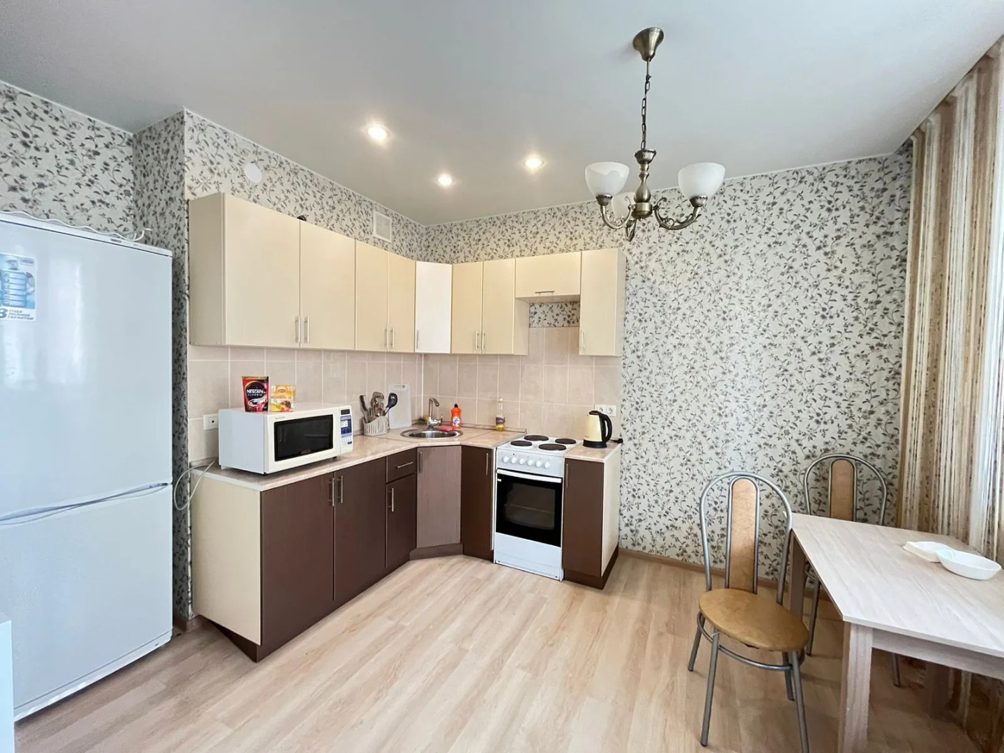 Апартаменты Royal Aurora  Евродвушка на Махалина