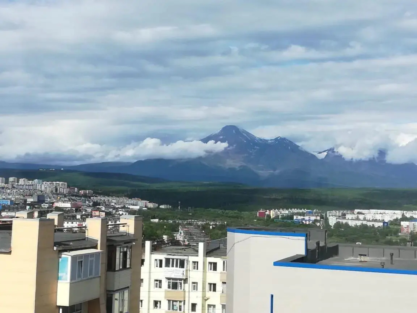 Квартира Студия Потрясающим Видом на Вулканы