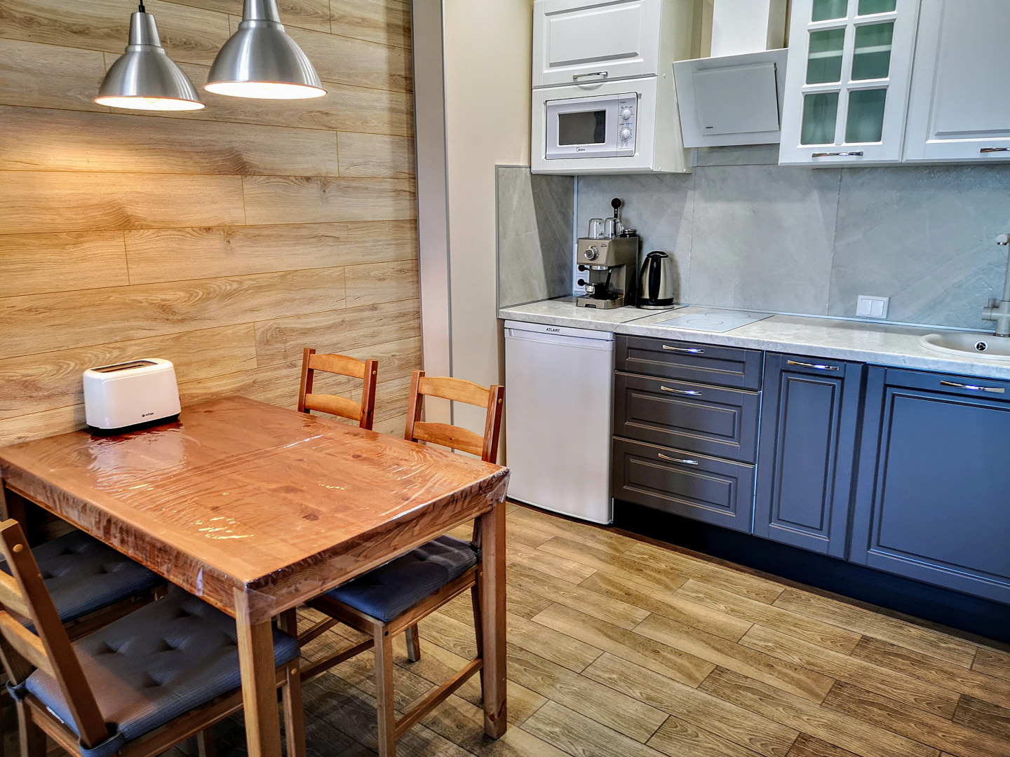 Апартаменты 1 на Ангарской 100а