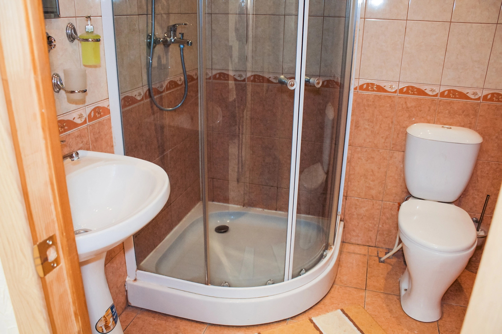 Отель Адамас