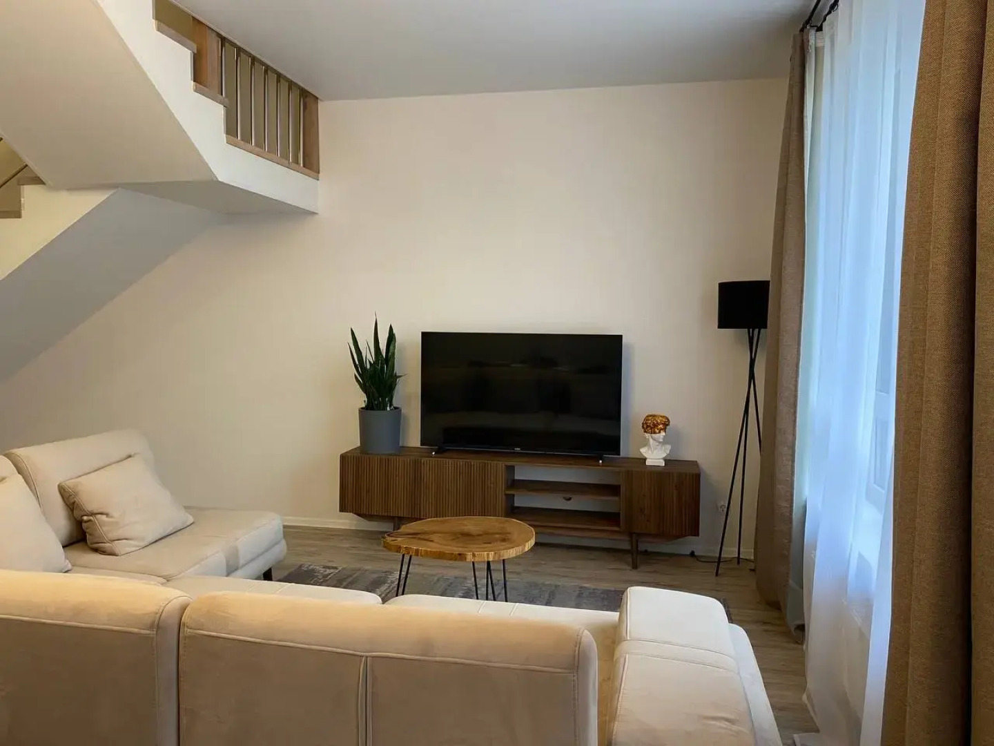 Вилла Солнечный Family