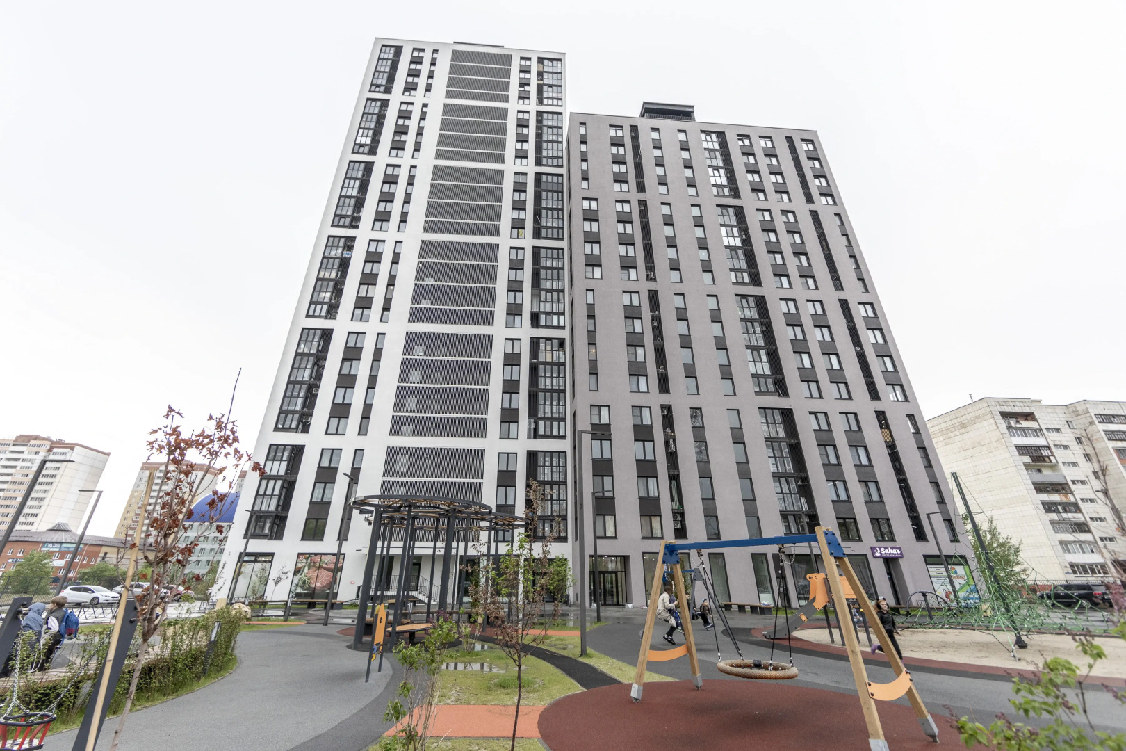 Апартаменты на Муравленко напротив Аквапарка ВыДома