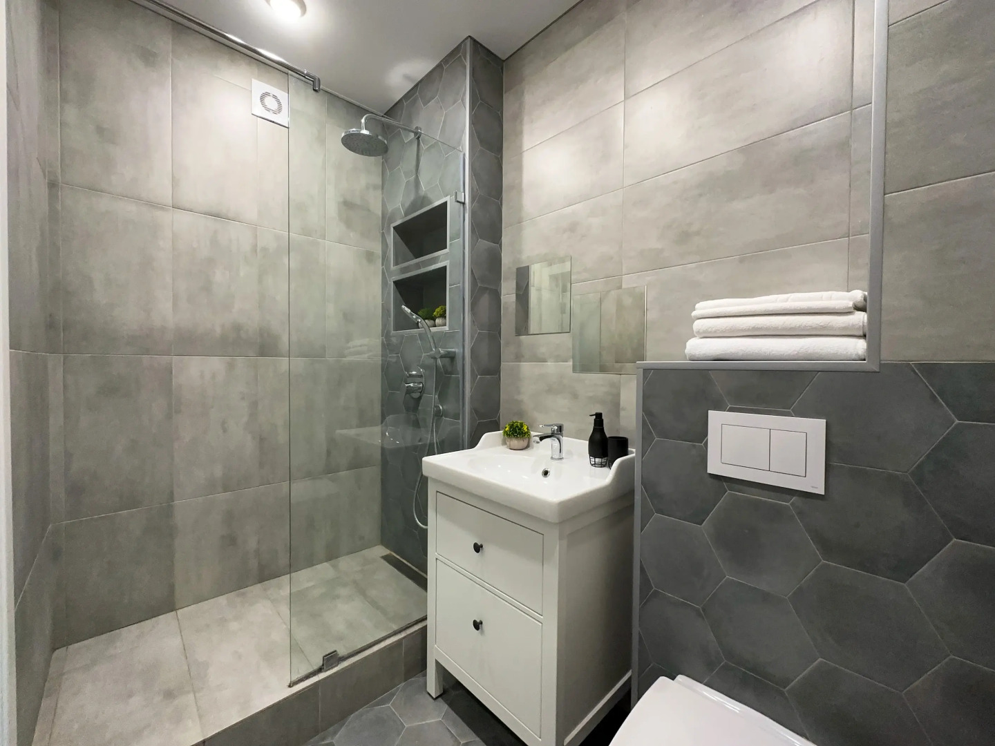 Уютная квартира рядом с ТРЦ Планета