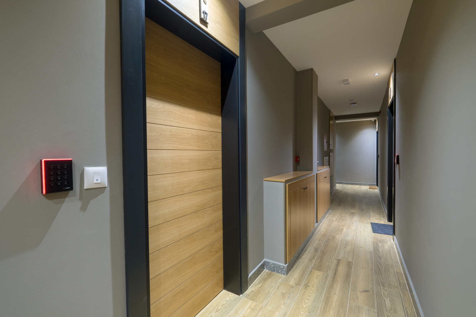 Modern Mountain CENTRAL 17 + parking Apartments