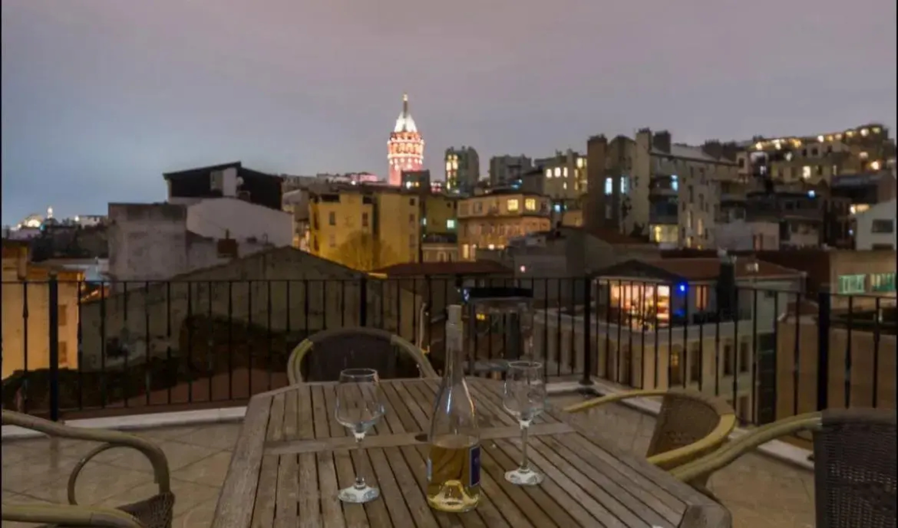 Апартаменты Cozy house with a crazy Bosphorus view on a shared terrace