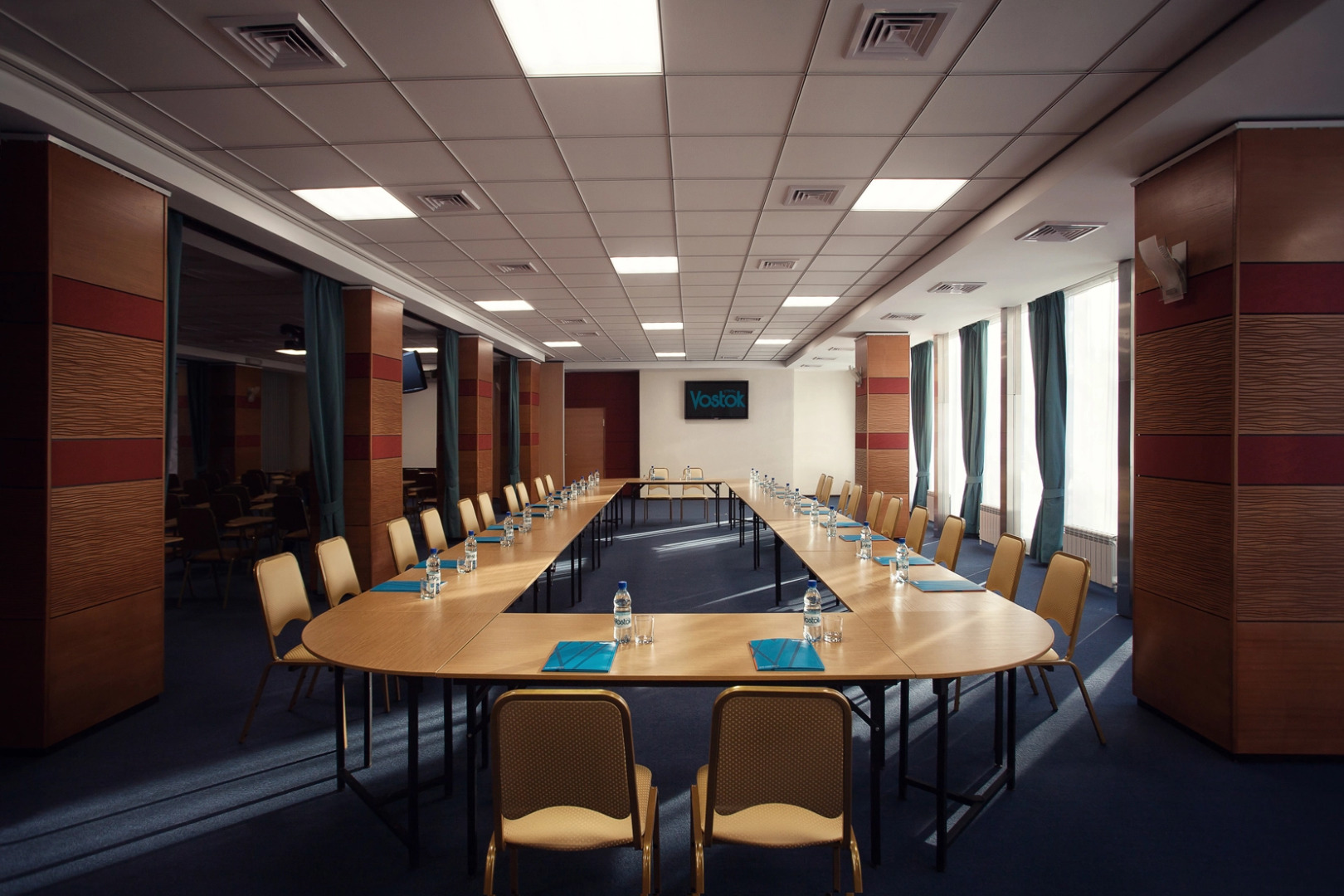 Отель Восток