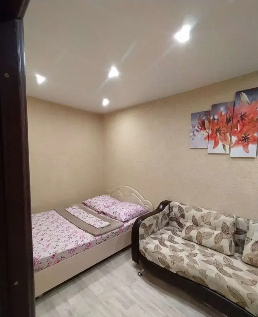 Апартаменты на Базстроевской, 22