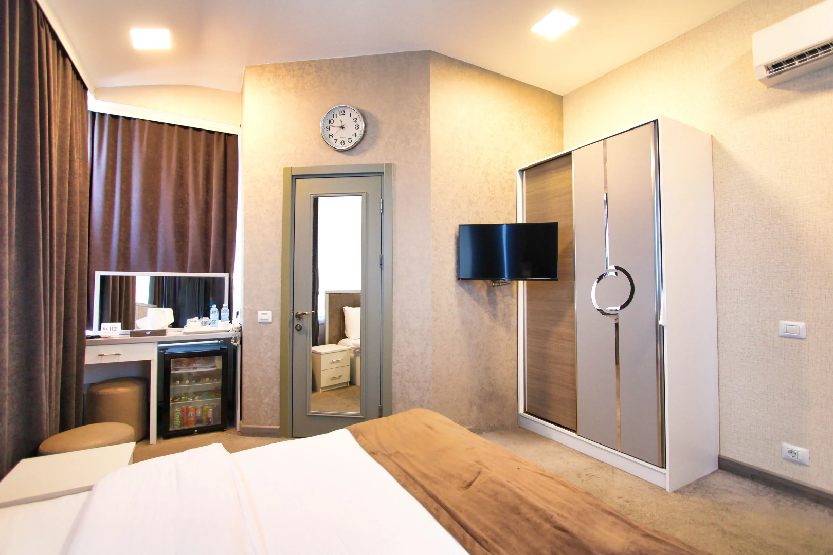 Отель Sunday Boutique