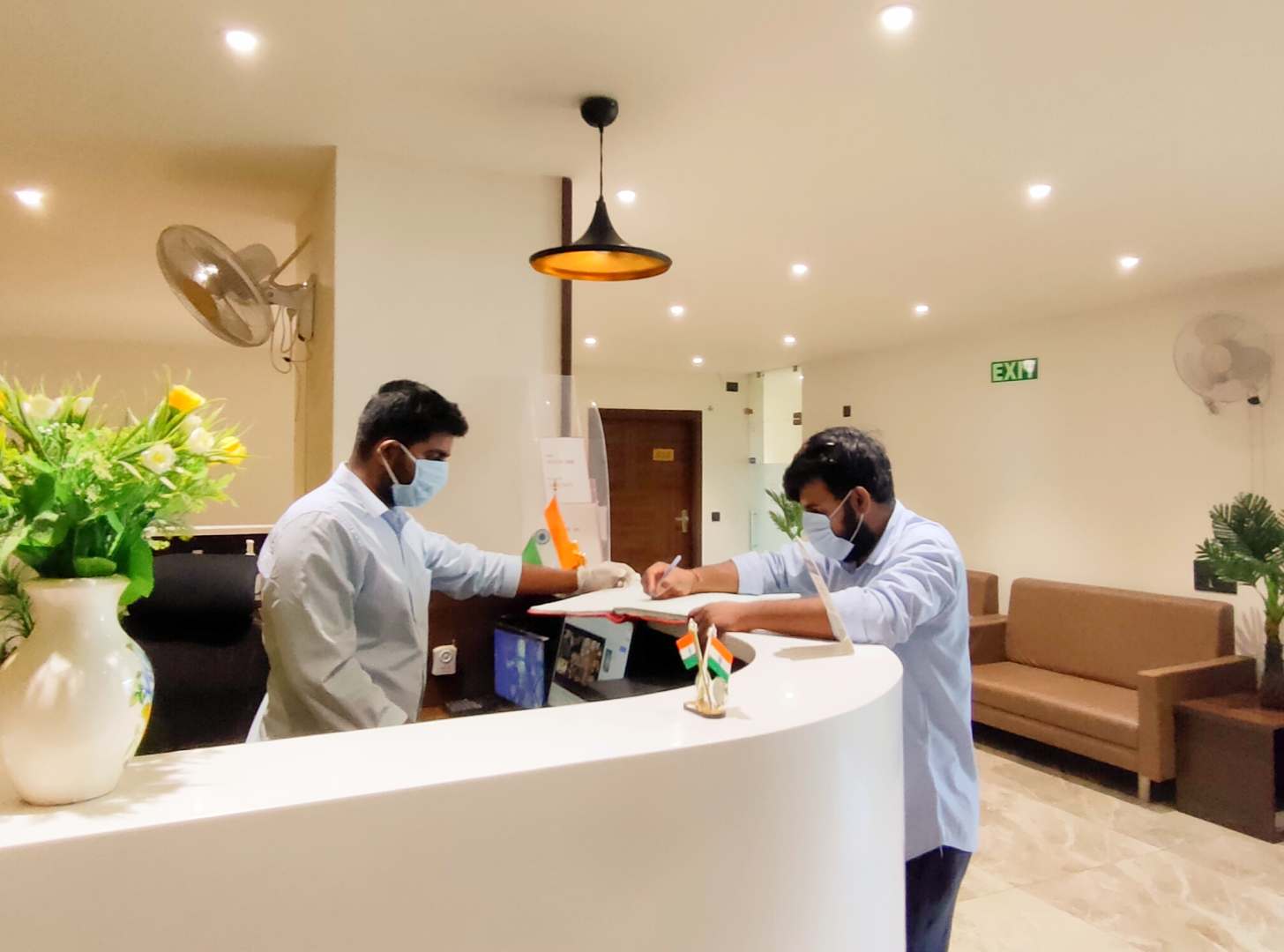 Отель Sparsh Inn - Chandkheda