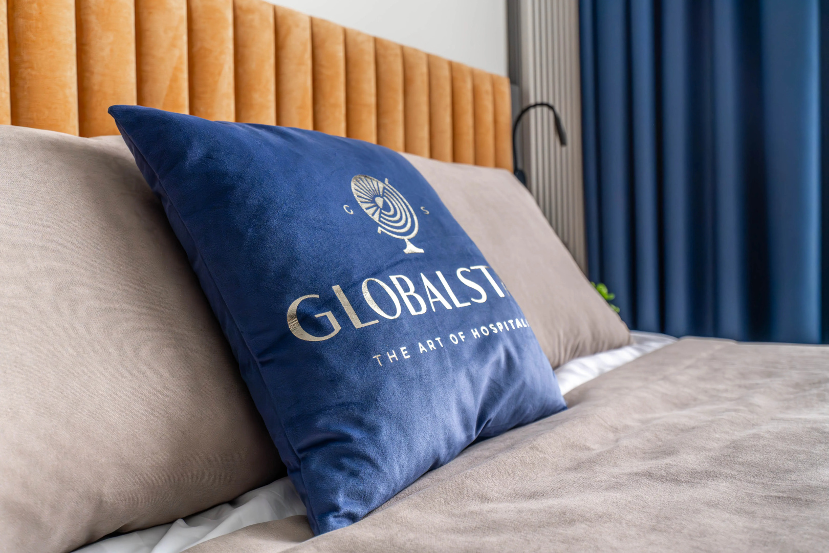 Apartment GLOBALSTAY. Новая студия Ладожский Авенир 10 мин м. Ладожская