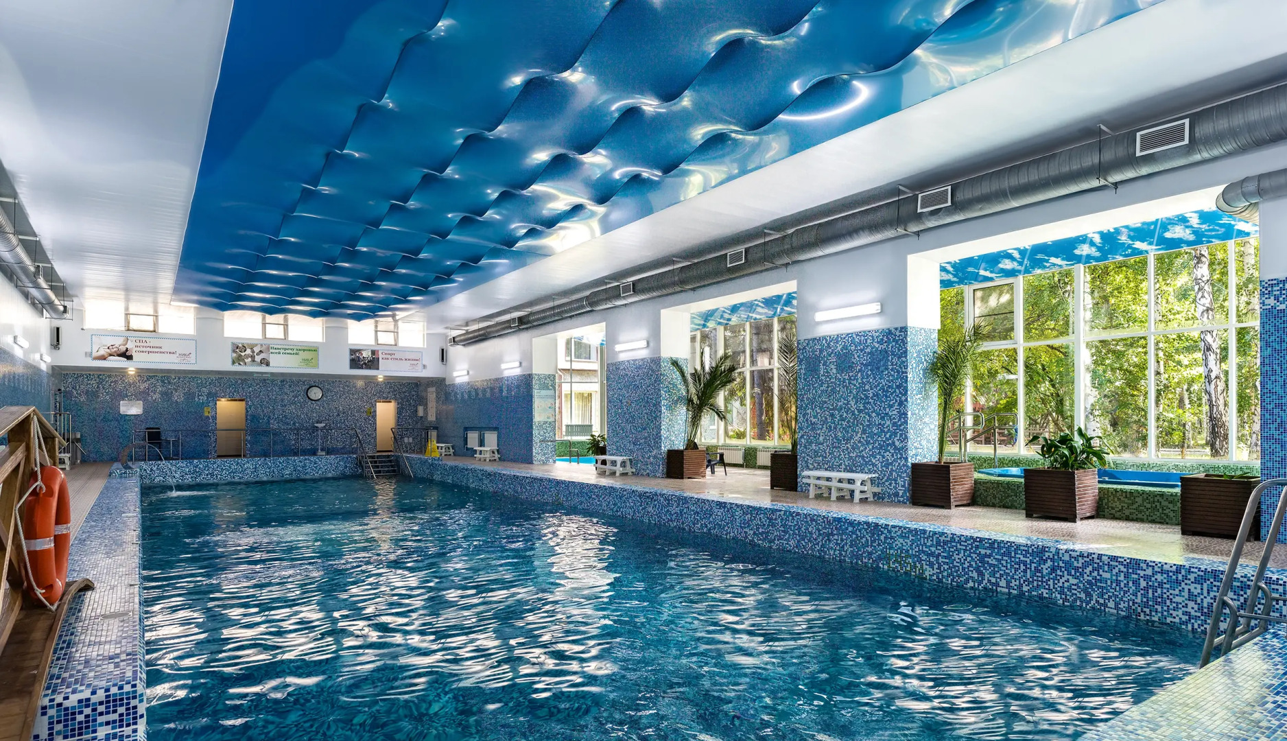 Отель Cronwell Park Ника