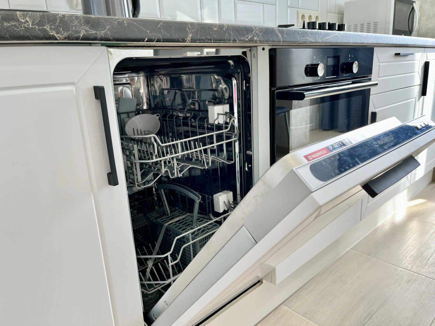 Квартира Апартаменты в Центре Гагры с Видом на Море и Горы