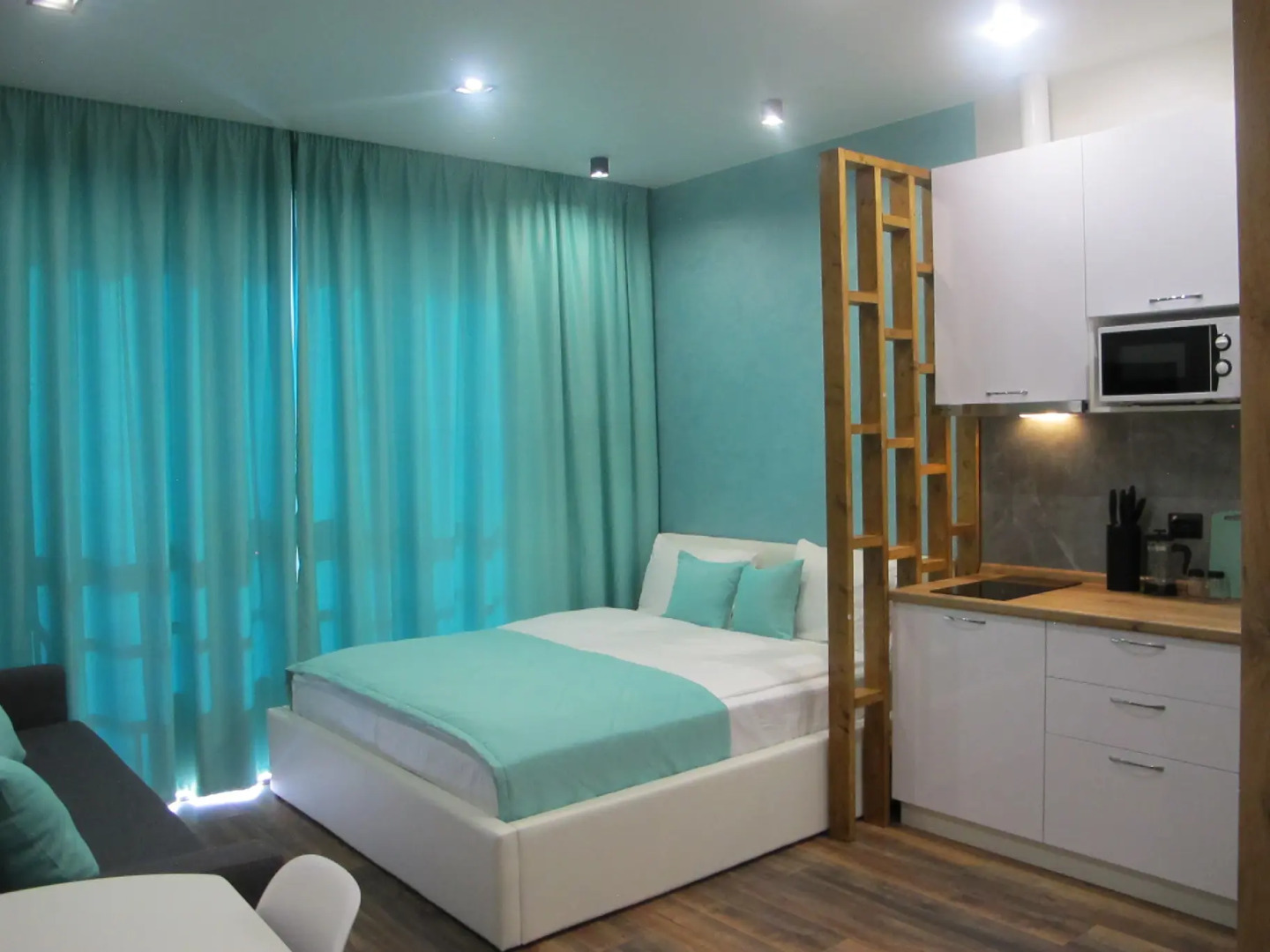 Апартаменты Воскресенская 14/1