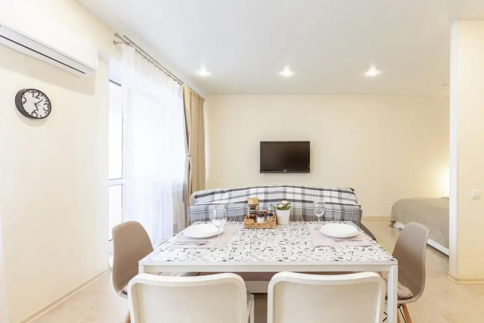 Апартаменты RentPlaza с Видом на Волгу