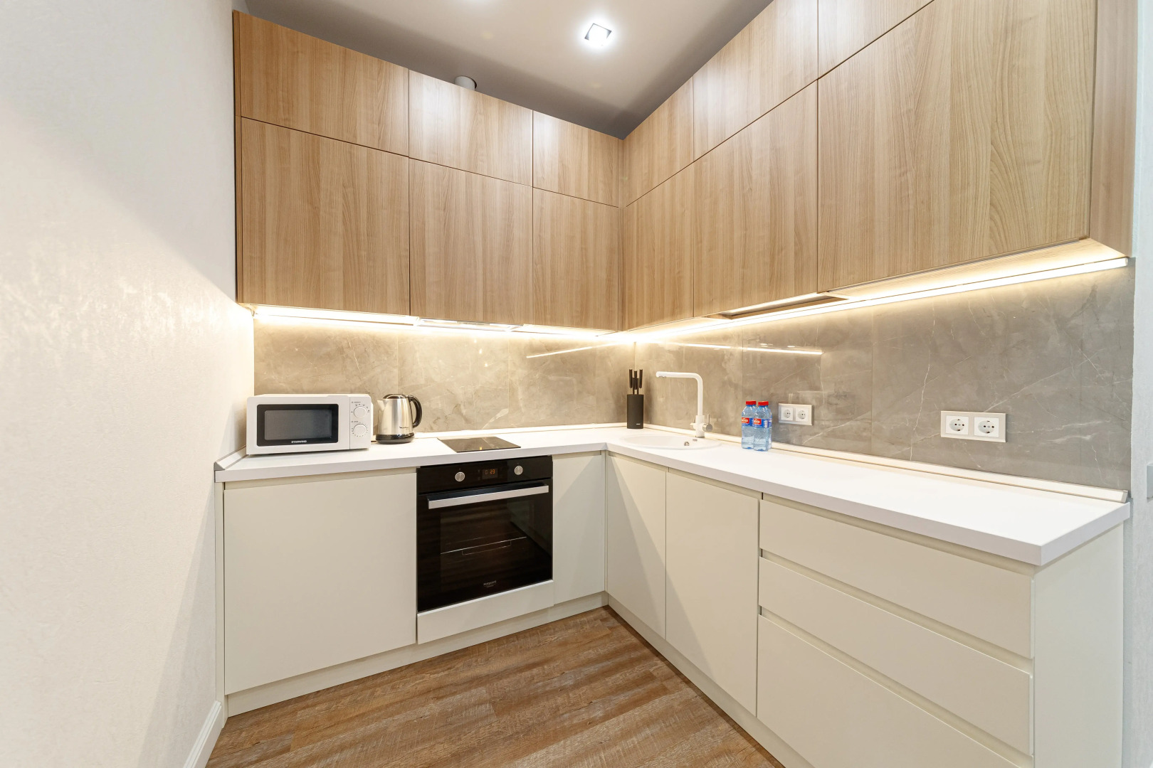 Апартаменты RED APARTMENTS Арт Лайт Сити апартамент Адамс