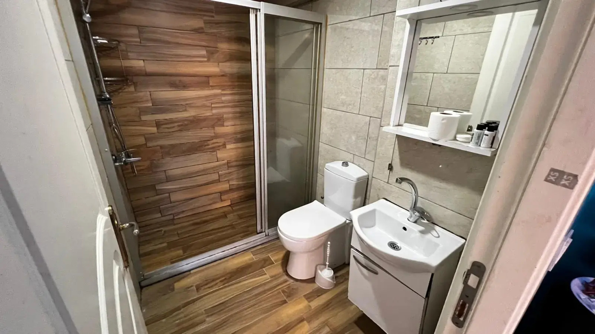 Отель Moon Blue