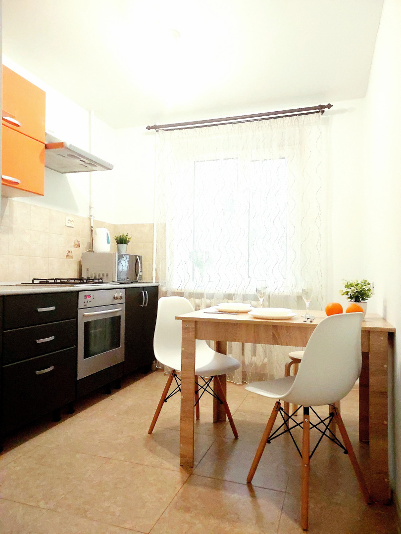 Апартаменты 2х Комнатные на Маршала Конева 4А