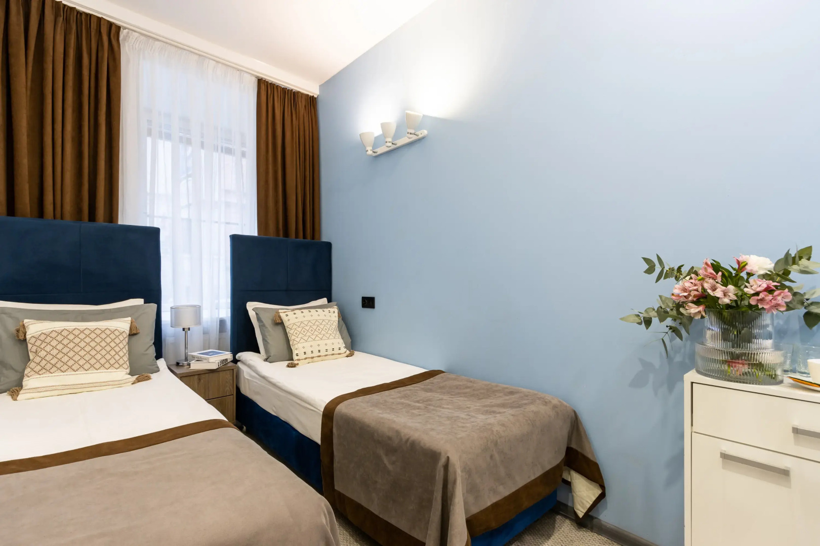 Отель Номера у Эрмитажа