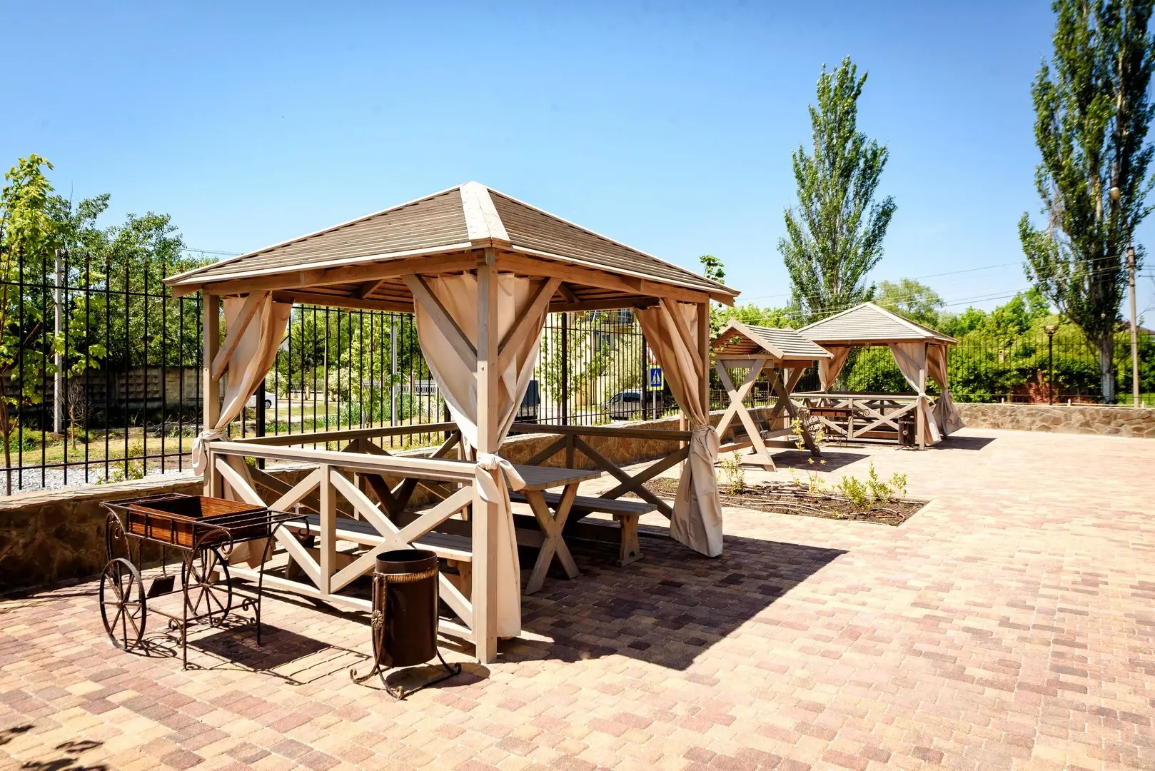 Отель Журавли