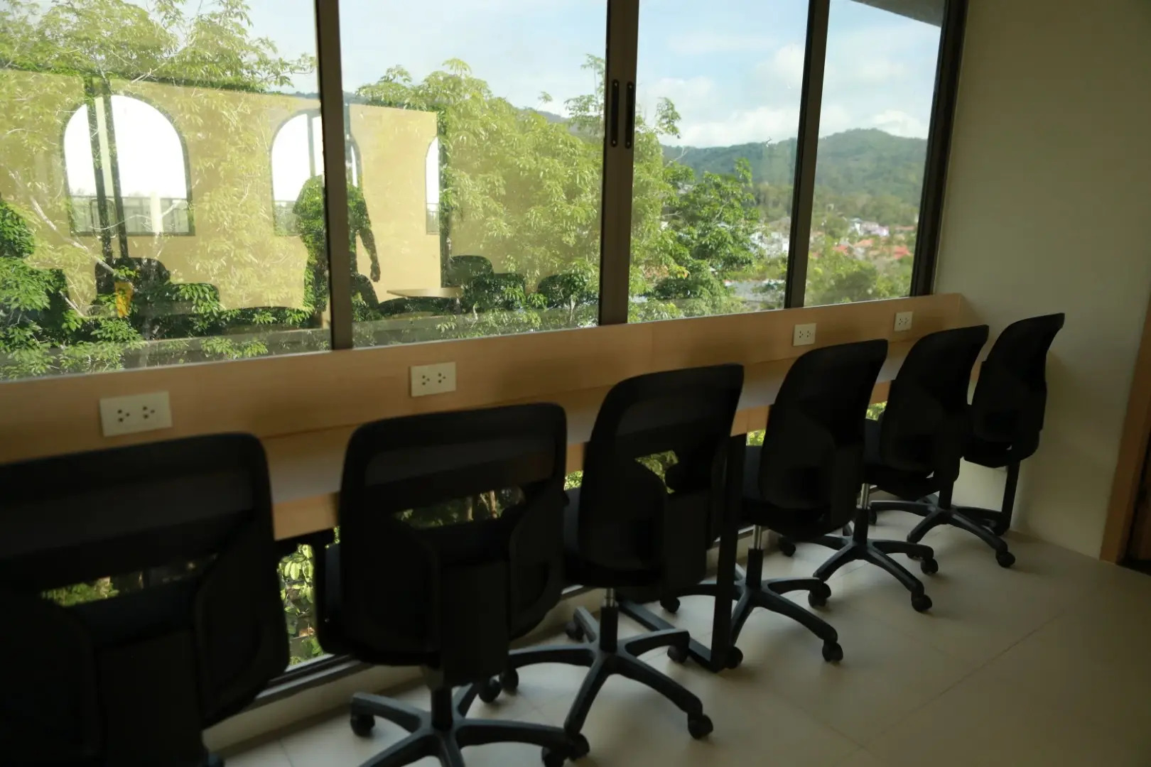 Квартира современная рядом с пляжем Камала