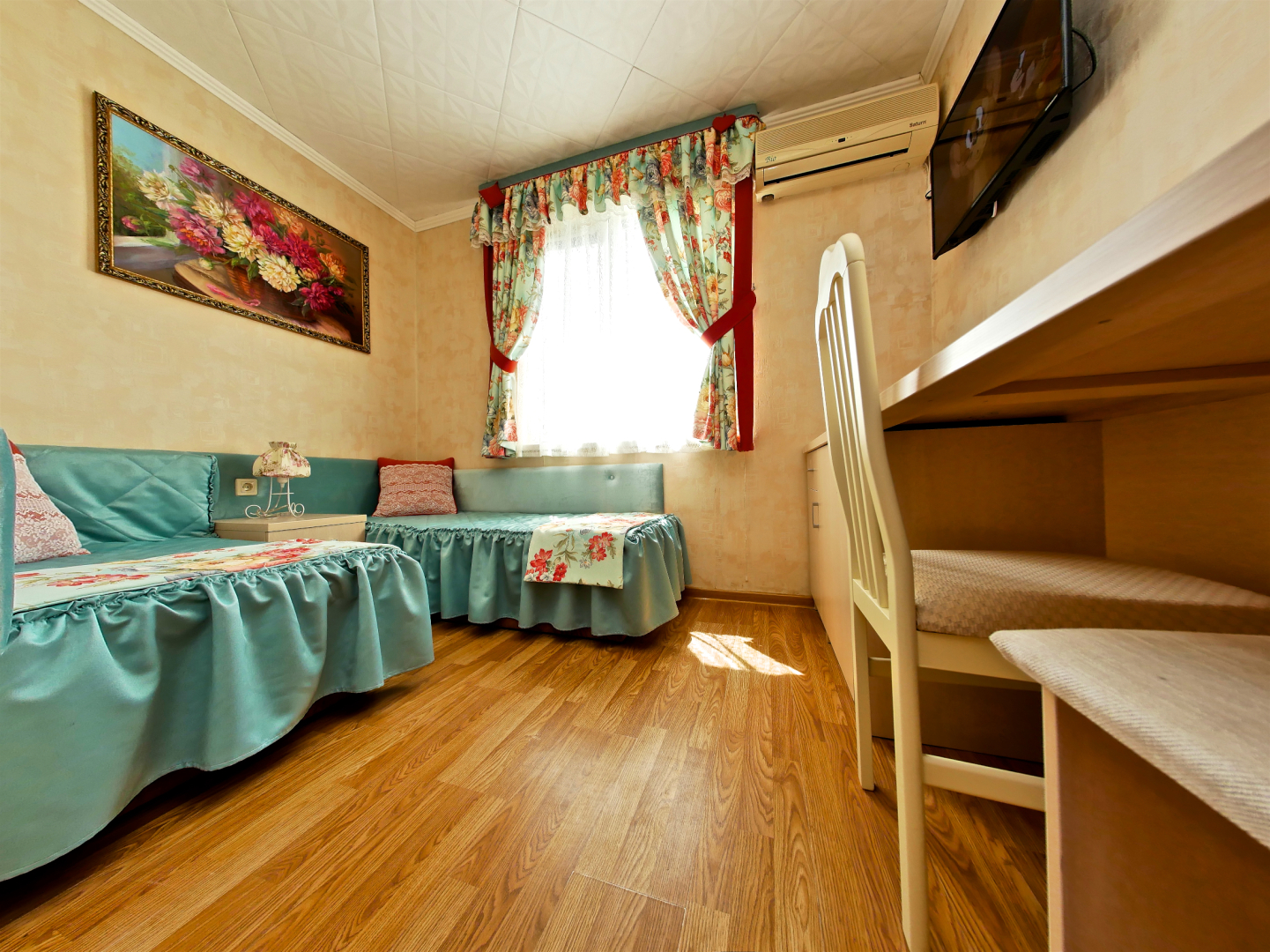 Отель Кристалл Уют