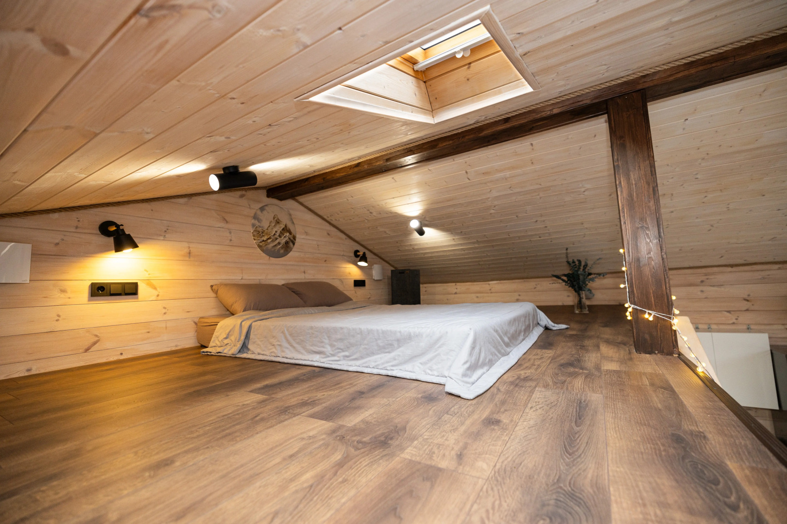 Частный дом Домик в лесу