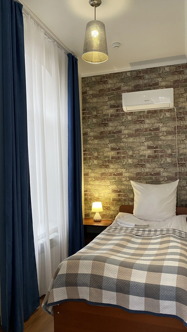 Отель Добриан