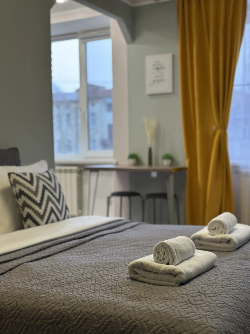Апартаменты J&N Apartments Трёхместная студия с балконом в центре города Московский 16