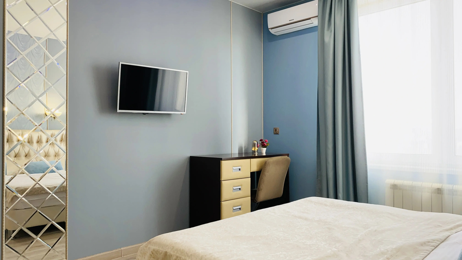 Апартаменты ИннХоум Panorama&Riverside de Luxe