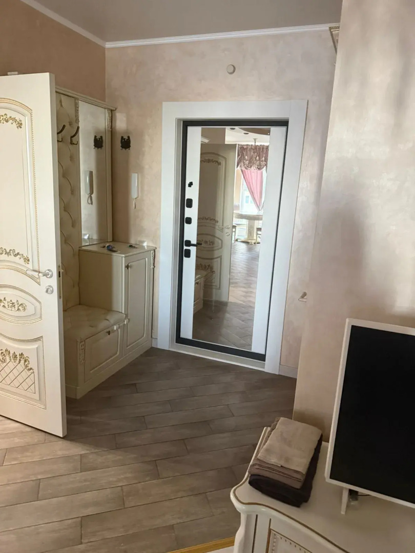 Апартаменты Квартира Красная 176 В ЖК Большой