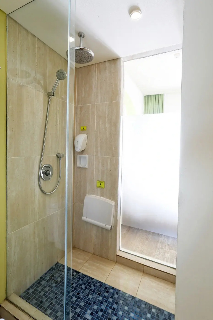 Отель MaxOneHotels Bukit Jimbaran