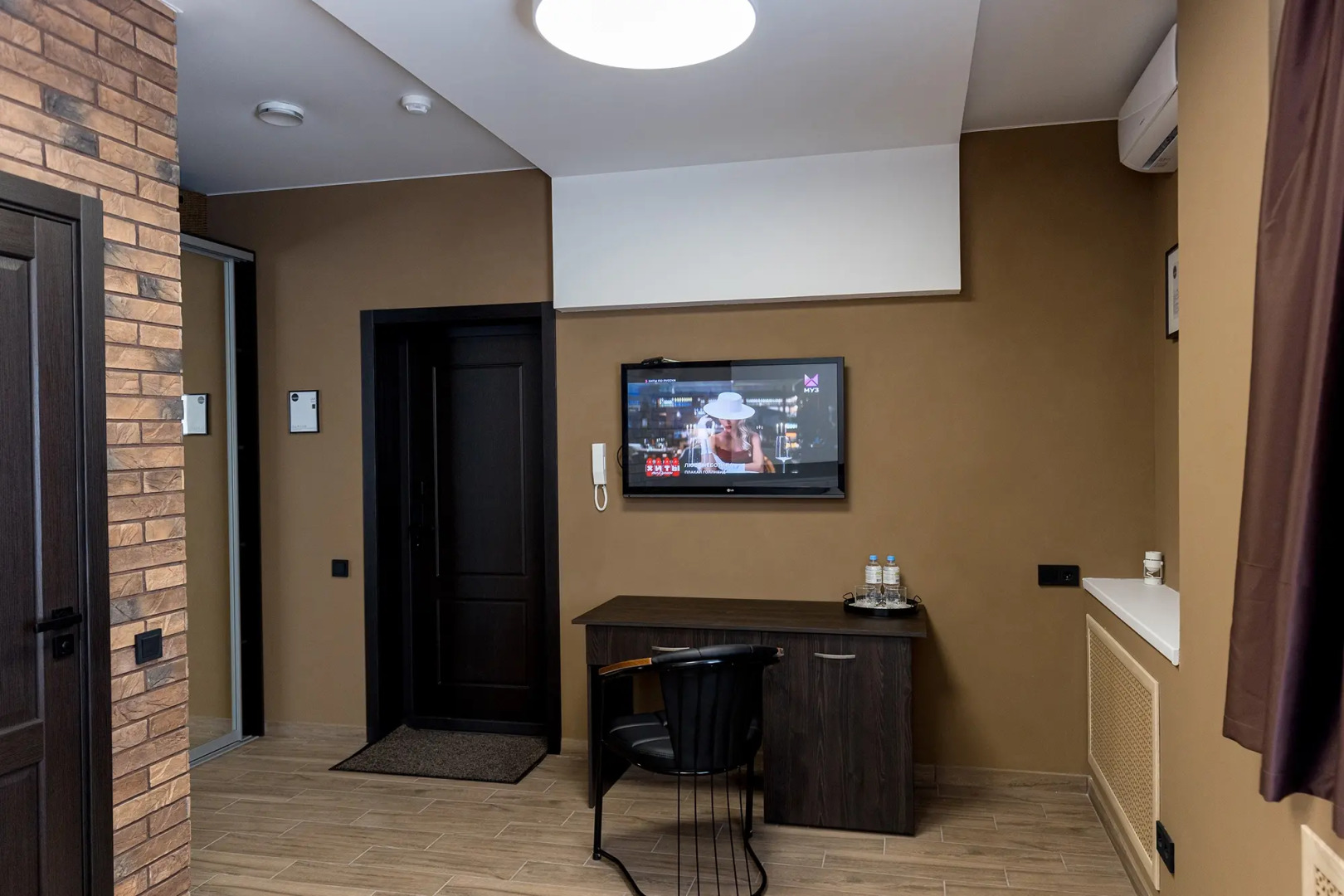 Отель на Пионеров