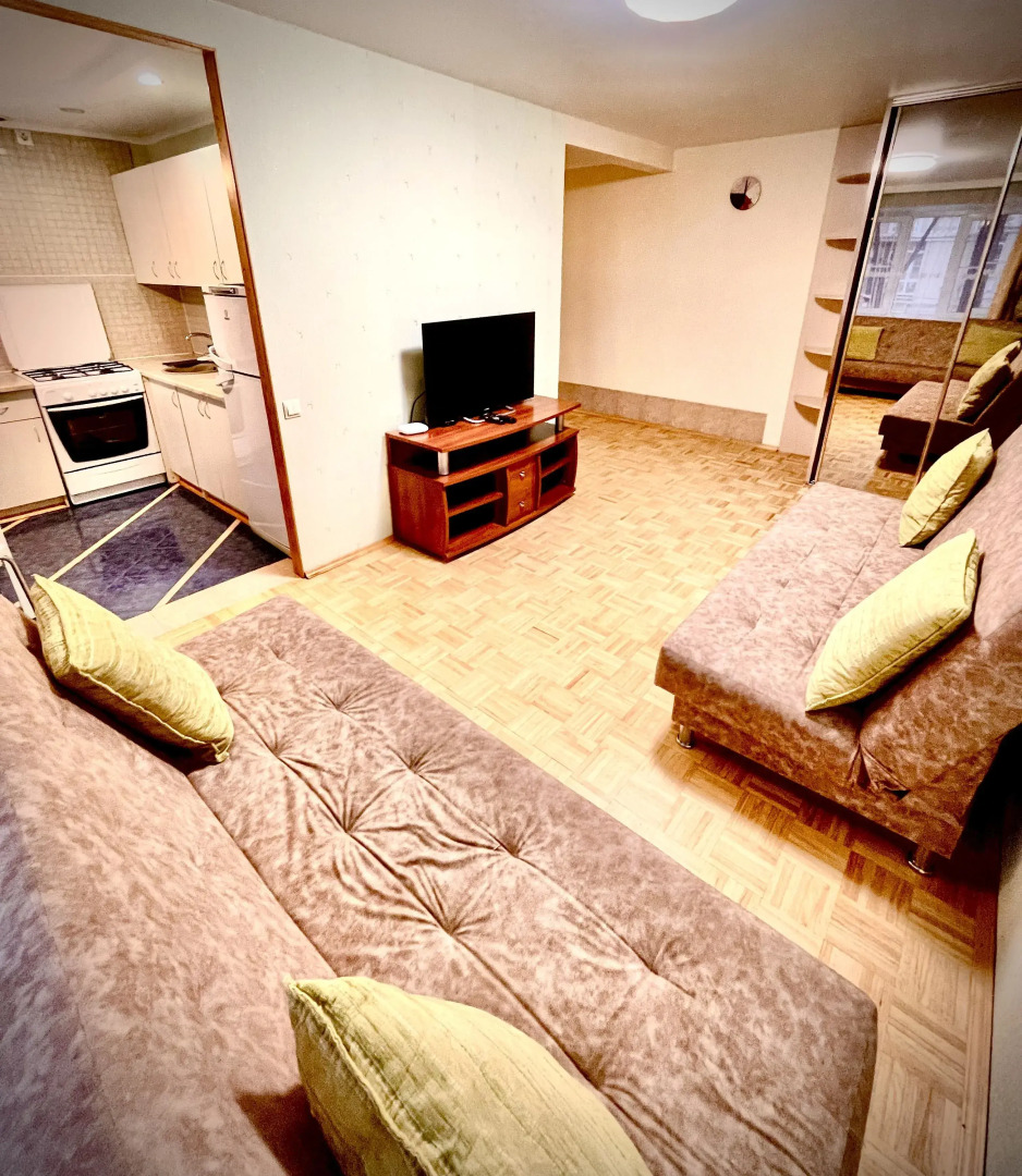 Квартира Короленко 19