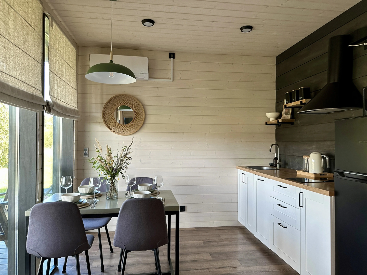 Частный Дом с Панорамными Окнами от Sheluha House