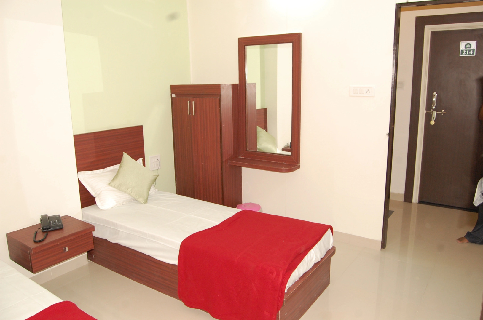 Отель Parth Executive