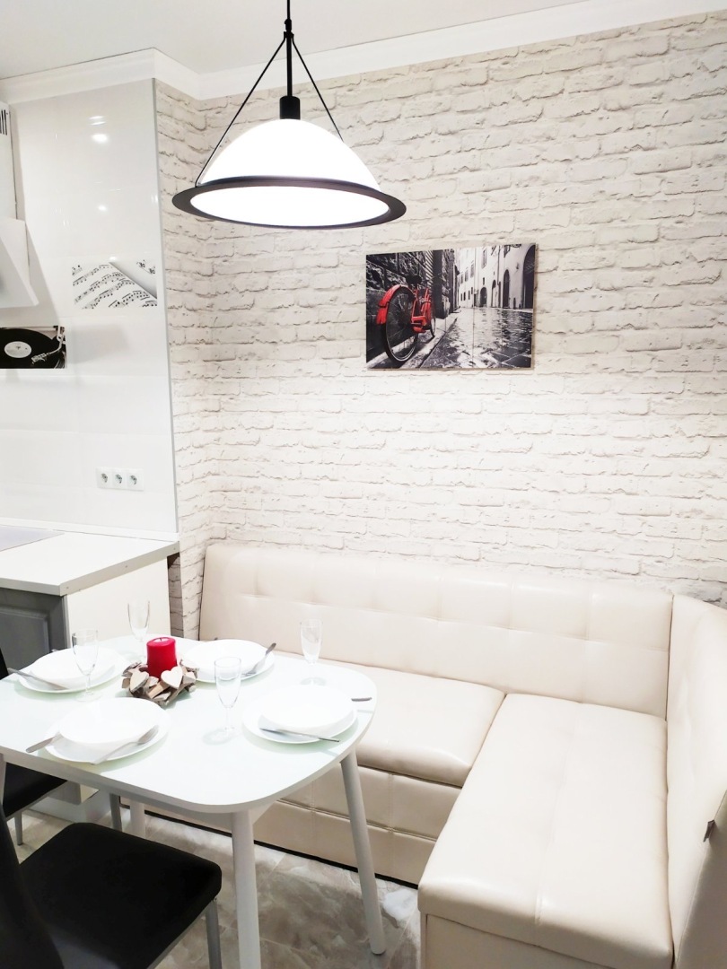 Улучшенные двухкомнатные апартаменты в центре