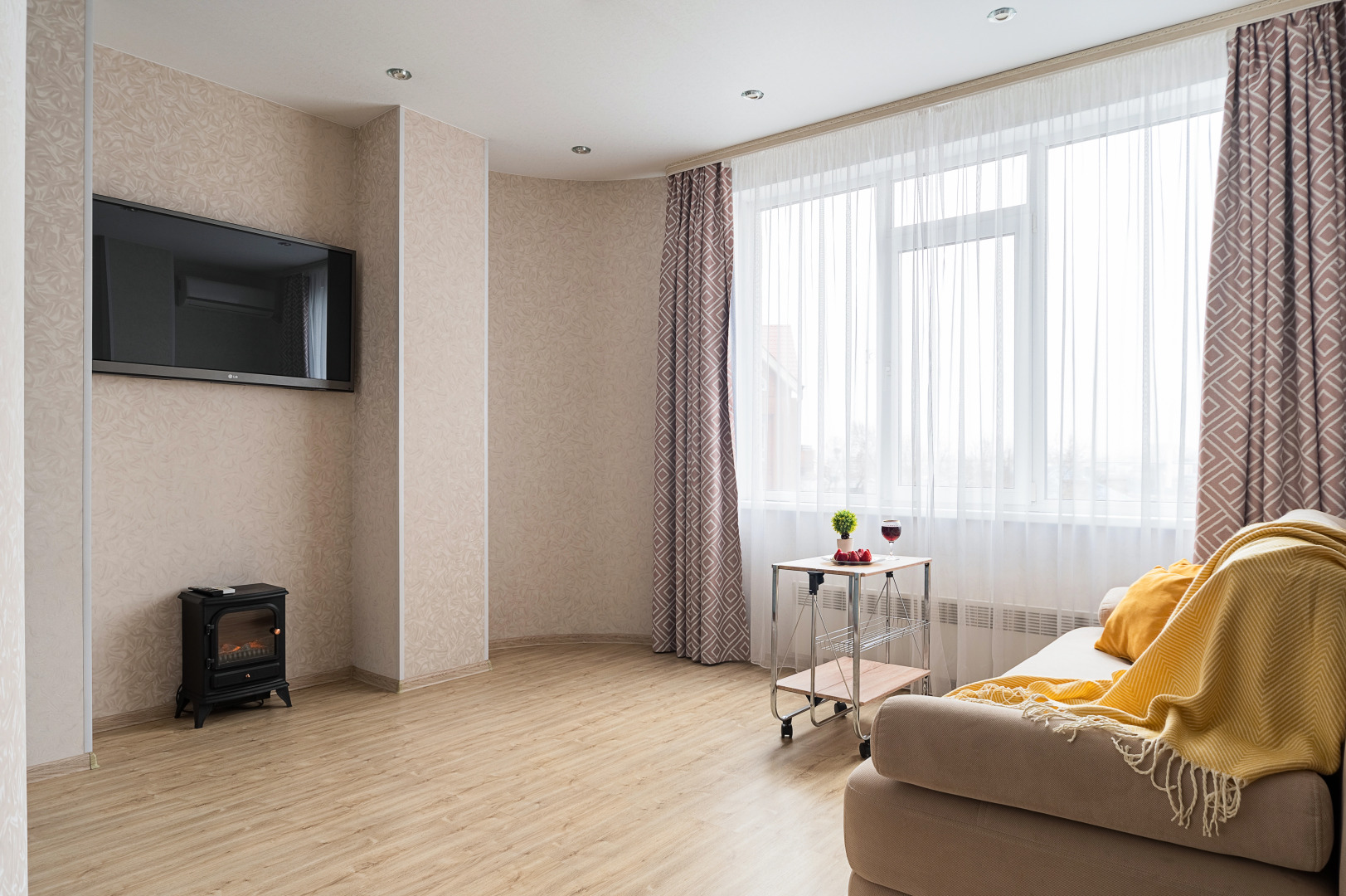 Апартаменты 2-комнатные в центре на Тигровой