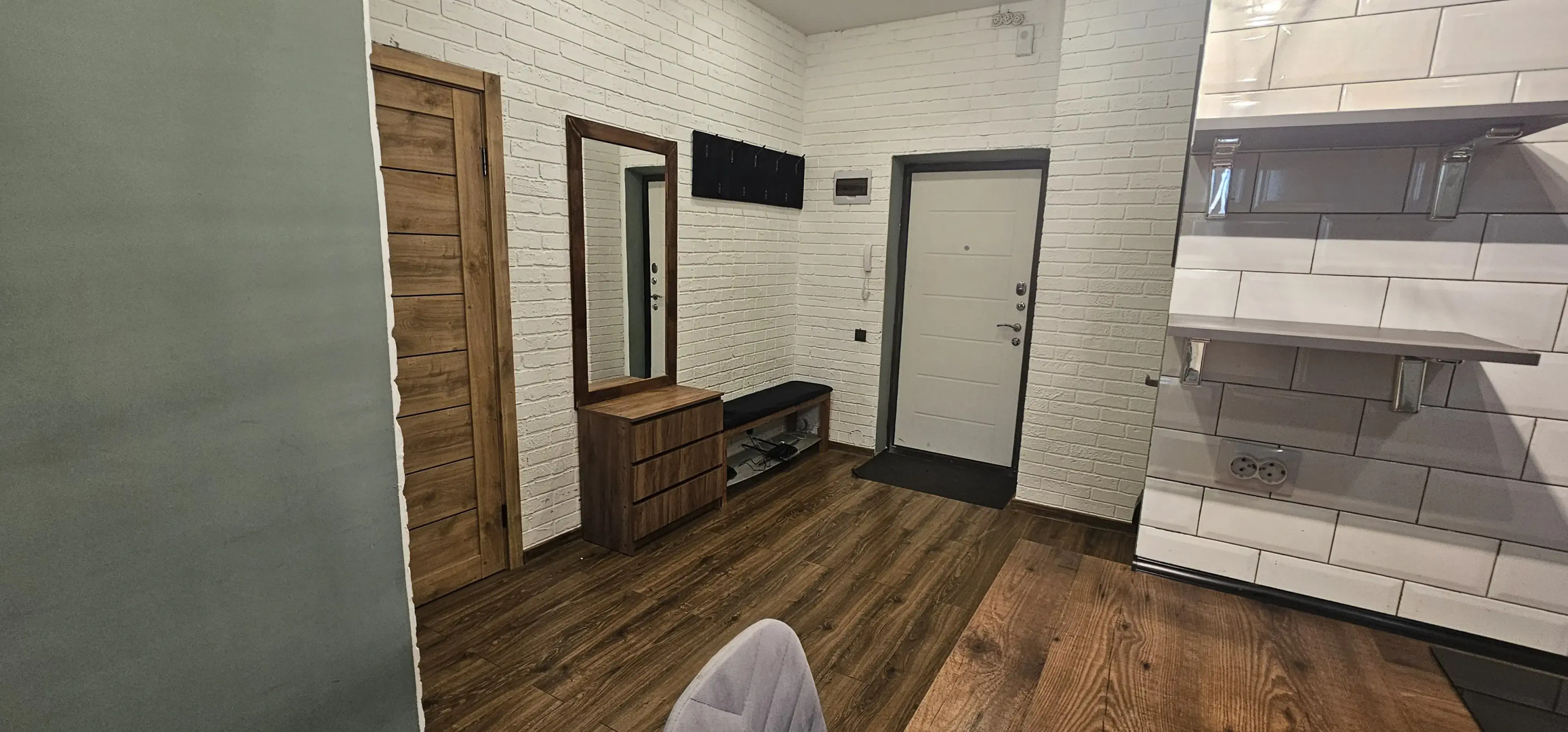 Апартаменты Аврора на Михалицына 1, 10 этаж