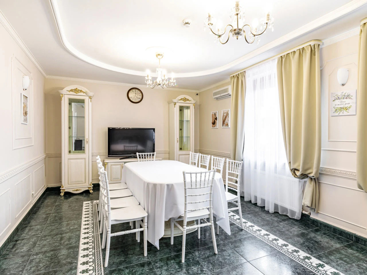 Частный Дом с бассейнами и залом Anstar House Kapustino